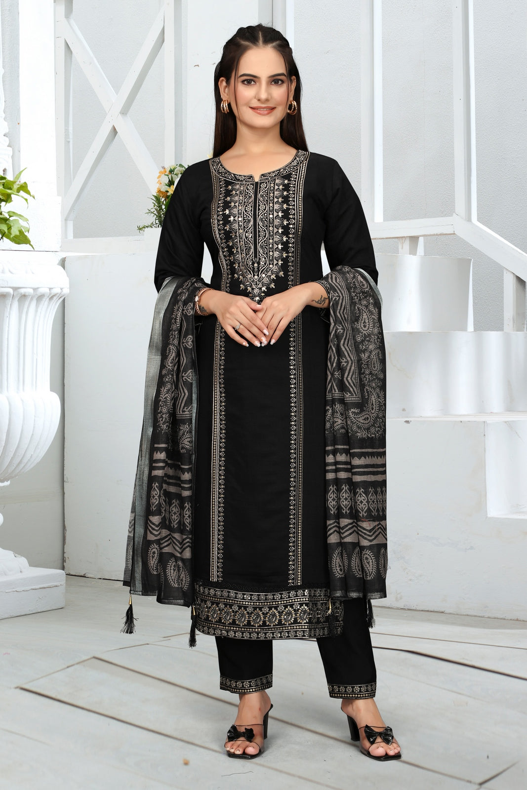 Black Vatican Kurta Set - Elegant Neck Sequence Embroidery & Jacquard Dupatta